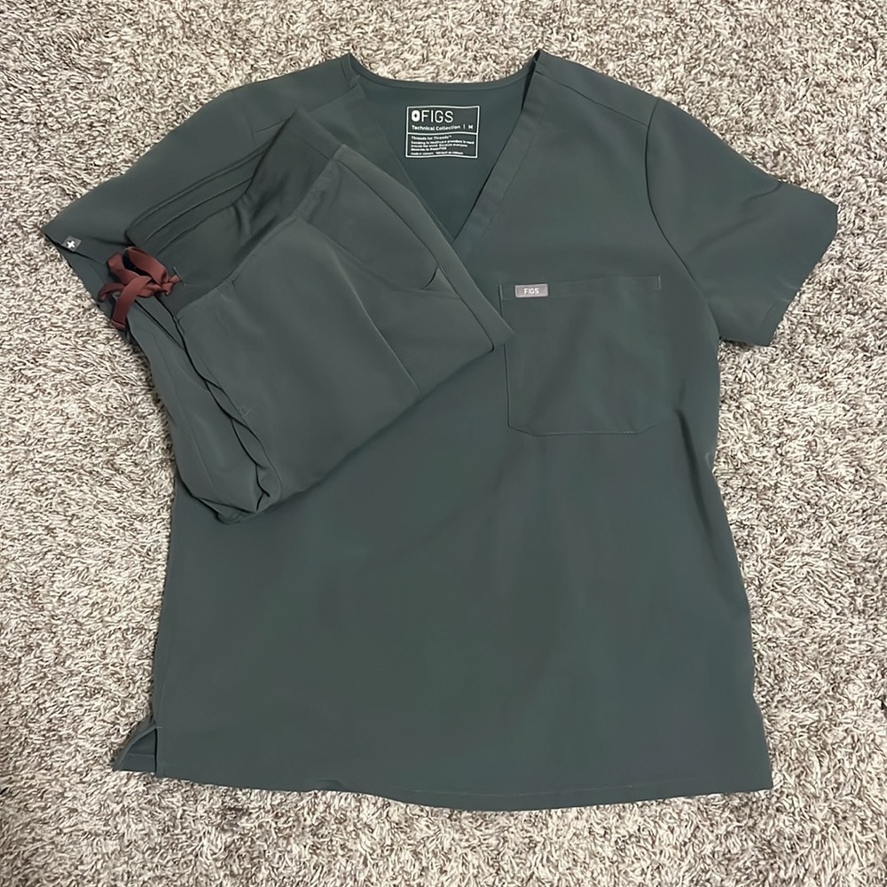 Figs Dark Green Scrub Set Womens Medium Petite